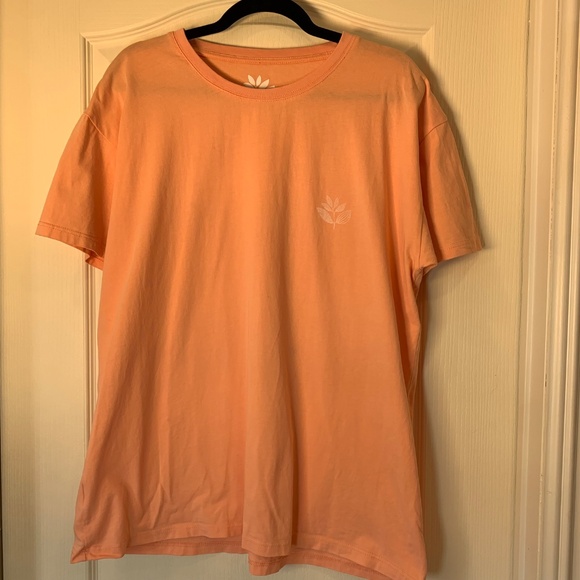 Magenta Tops - Magenta Skateboards Coral T-Shirt – Women’s XL